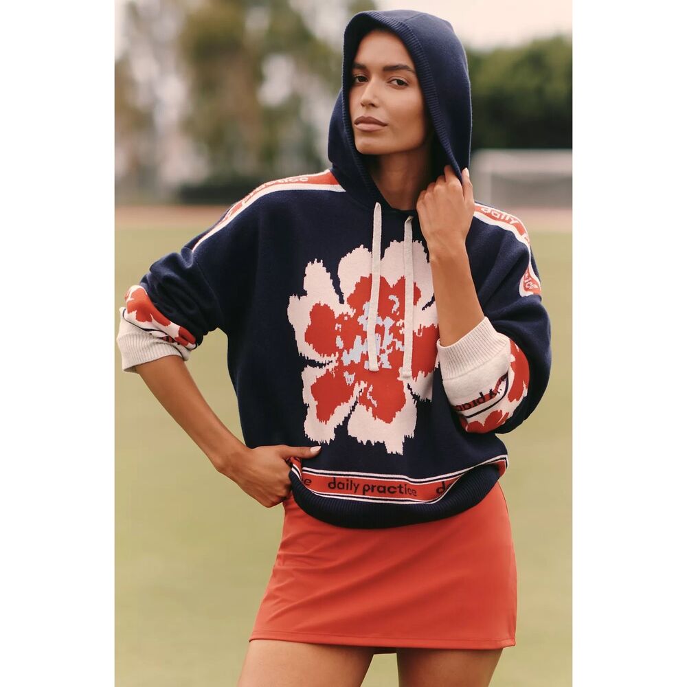 Daily Practice‎ Hooded Graphic Varsity Top Size Large